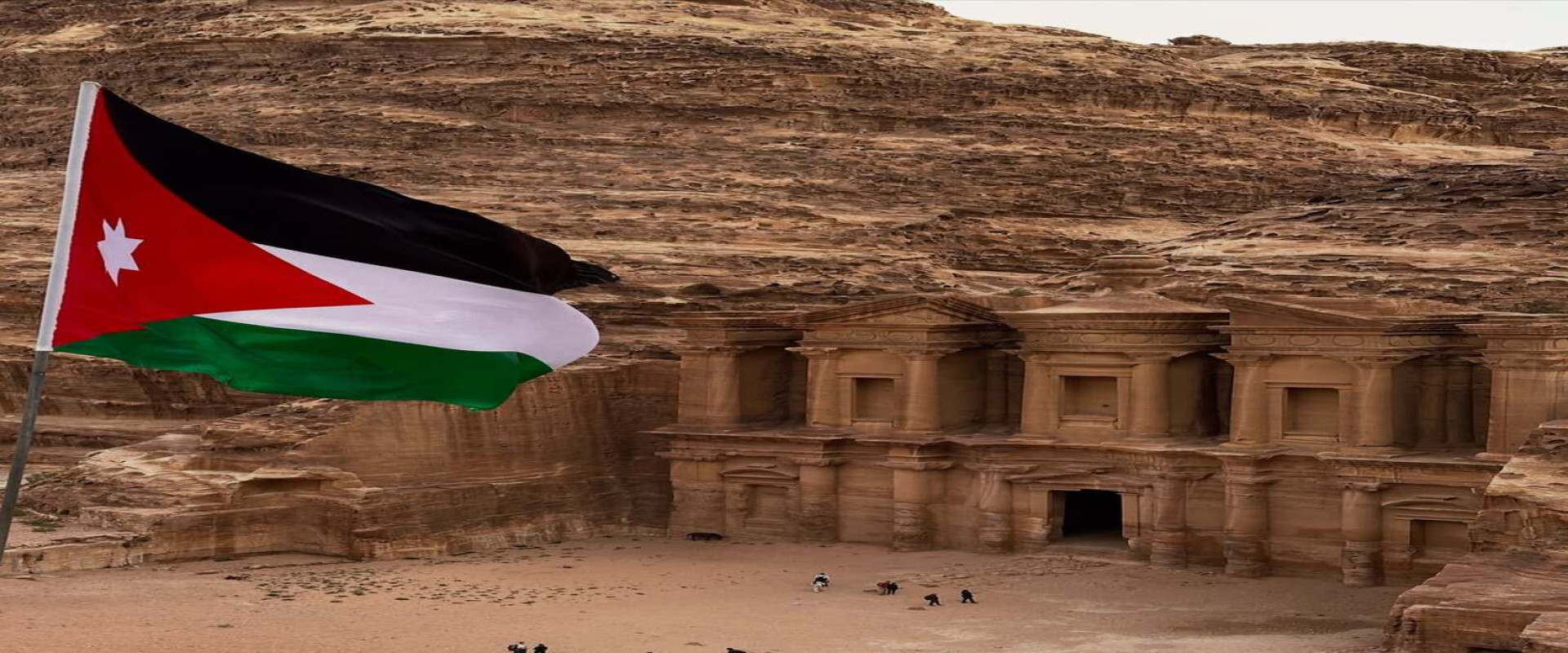 Petra Day Tour by bus and Ferry from Sharm El Sheikh